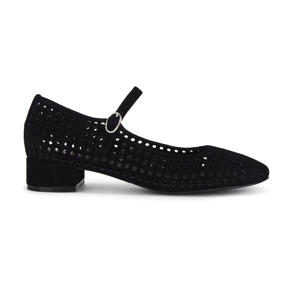 raye freya flat - 9